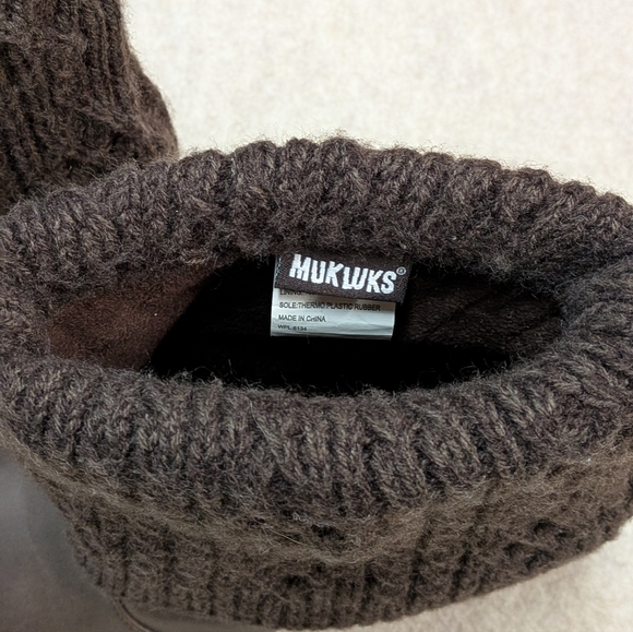 Like New* Muk luks Brown Sweater Ankle Boots Size Women's 9 - Picture 2 of 7